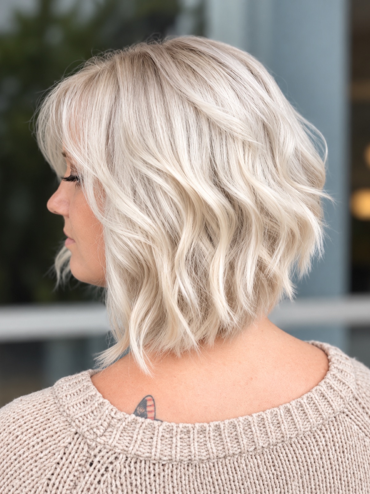 Icy platinum wavy bob